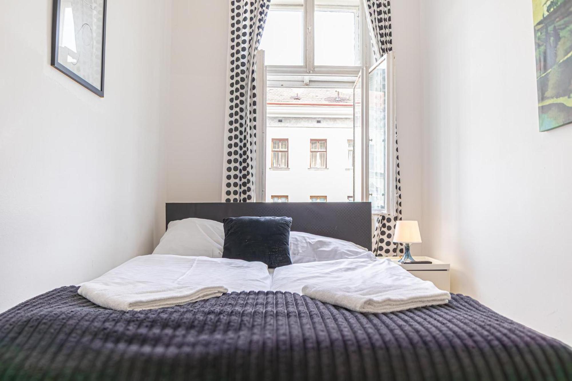 Sweet 3Br Shared Apt Near Wiener Stadthalle & Central Exterior photo